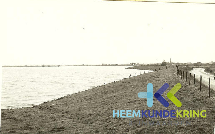 hoogwater RWS Coll.HK Rijnwaarden 1970