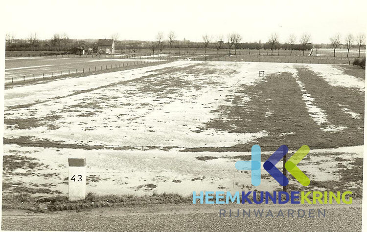 hoogwater RWS Coll.HK Rijnwaarden 1970