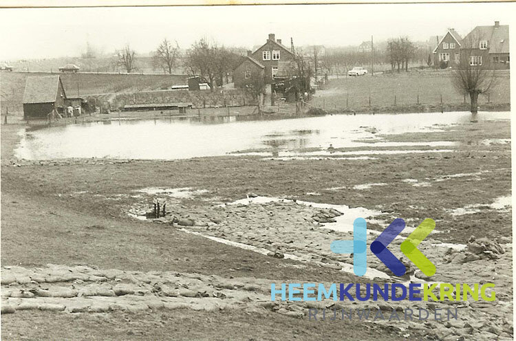 hoogwater RWS Coll.HK Rijnwaarden 1970