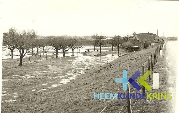 hoogwater RWS Coll.HK Rijnwaarden 1970