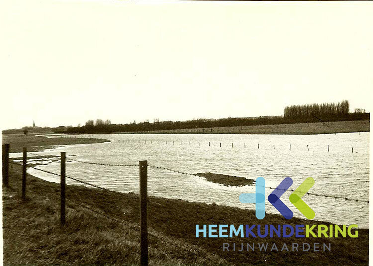 hoogwater RWS Coll.HK Rijnwaarden 1970