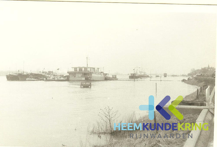 hoogwater RWS Coll.HK Rijnwaarden 1970