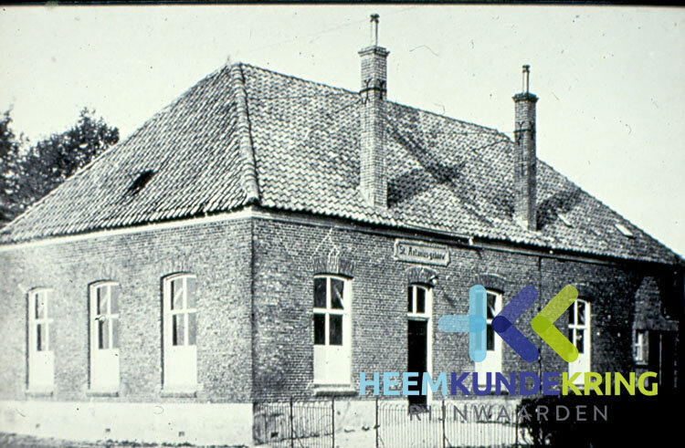 Oude school Herwen